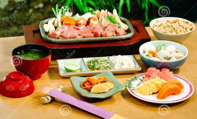 japanese-beef-steak-set-menu-19993092-825x498